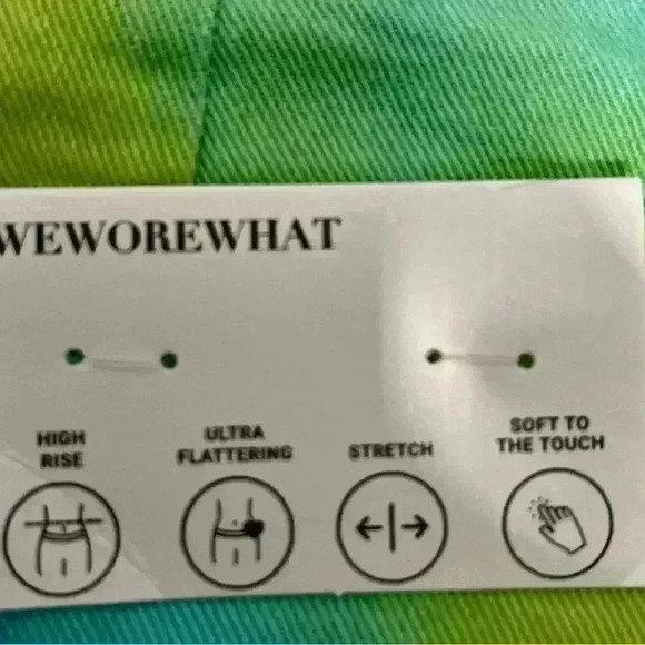 We Wore What Flare Bell Shorts, Stretch Twill Denim in Zvi Tie Tye. Size 25. NWT - Picture 10 of 16